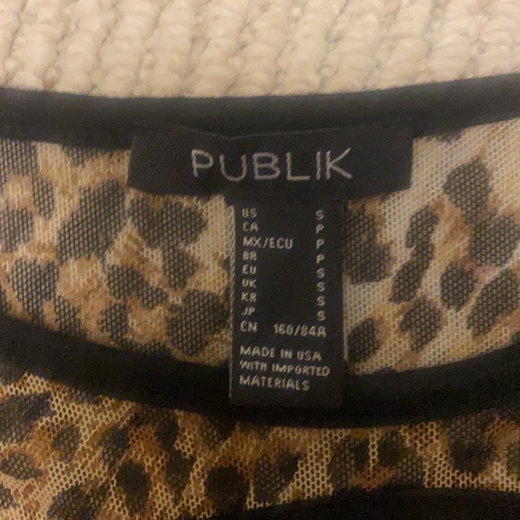 Mesh cheetah print top! - Picture 2 of 3